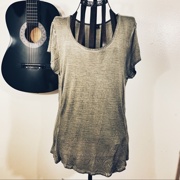 crosby. Tops - Crosby.